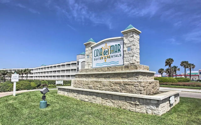 Steps to Sand + 2 Pools! Galveston Coastal Getaway