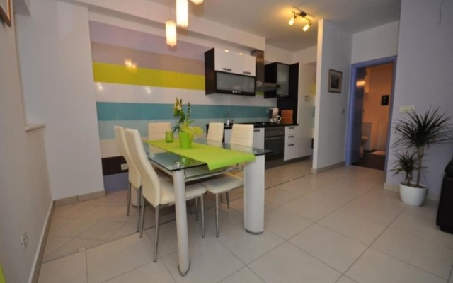 Njoko - sea View & Private Parking - A1 Plavi