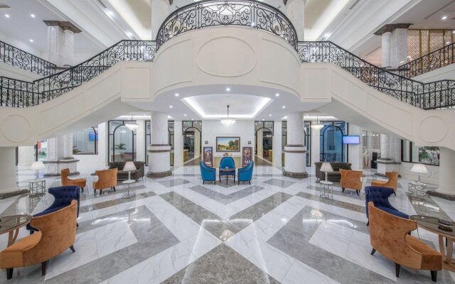 Melia Vinpearl Cam Ranh Beach Resort