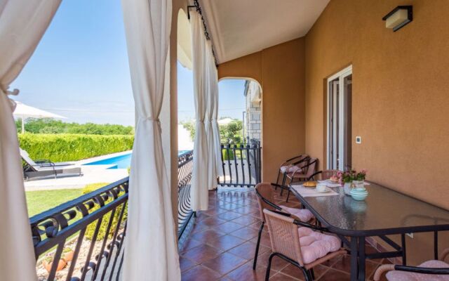 Apartment Cancar Como 34662