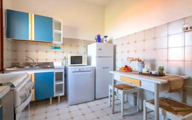 Sardinia Re - Shuluq 6