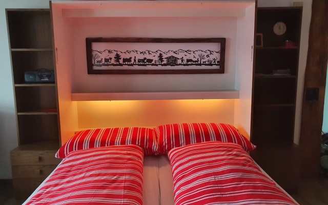 Studio for 2-4 Guests With Balcony and Panorama View – Guest Rooms – Emmetten