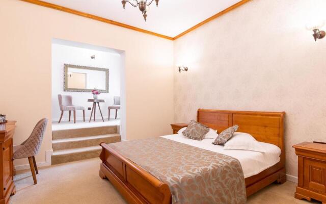 RED CONFORT HOTEL Boutique