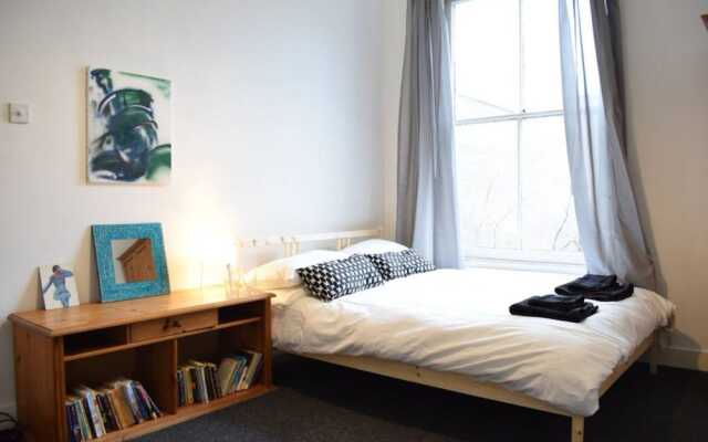 2 Bedroom Flat Sleeps 4 In Clapton