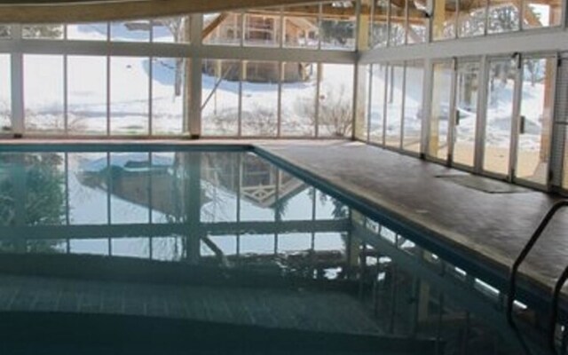 Apartment With one Bedroom in Saint-laurent-en-grandvaux, With Wonderf