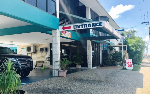 Tropical Gate Motor Inn