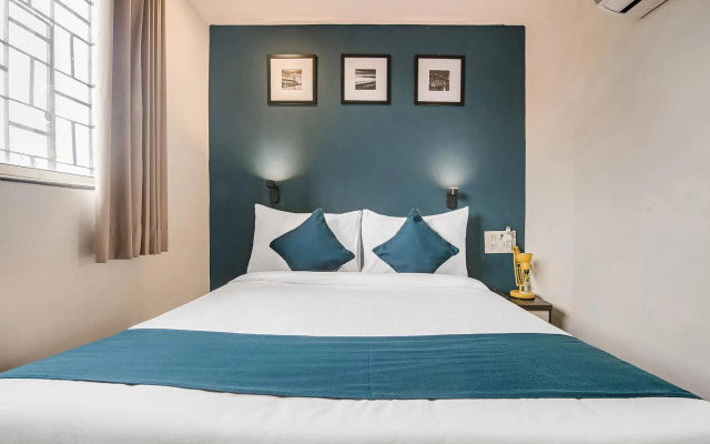 OYO SilverKey 76611 Nirsukh Palace