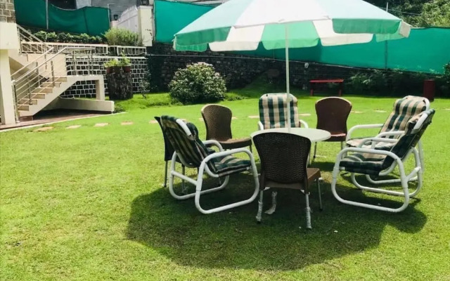 Grand Premium Continental Hotel