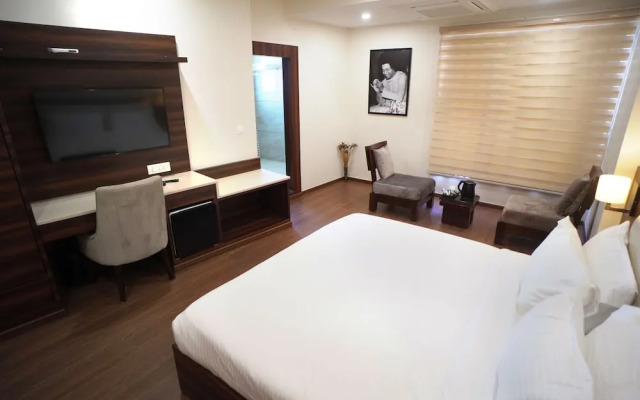 Sai Maa Hotel & Residency