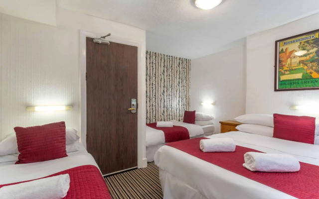 St Athans Hotel