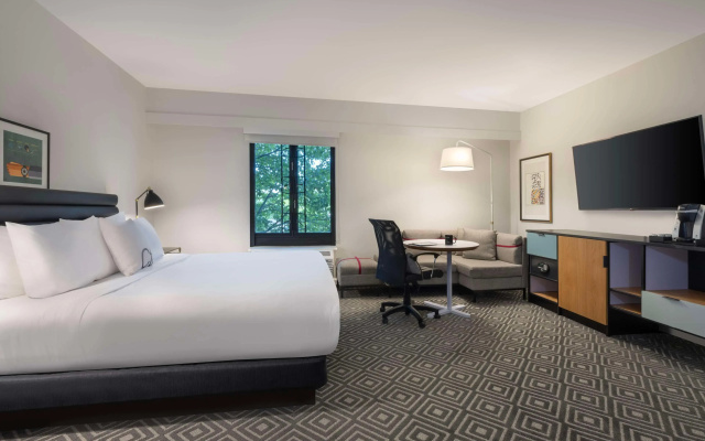 Freepoint Hotel Cambridge, Tapestry Collection by Hilton