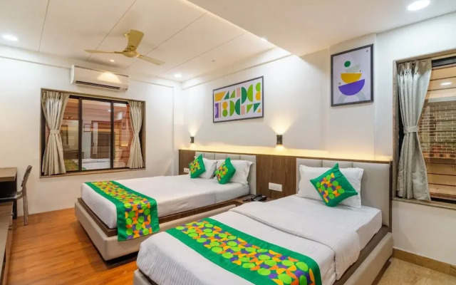 Treebo Petals Banquet & Suites - Kolkata