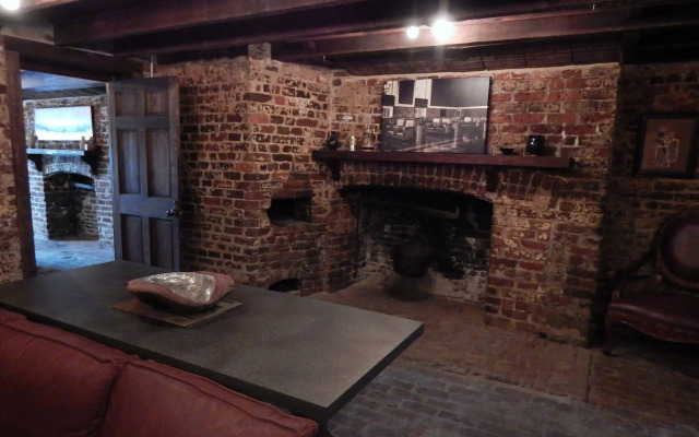 The DuLinn on York