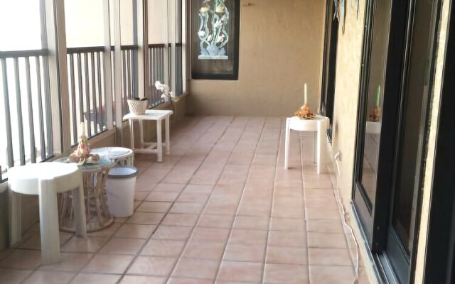 La Peninsula Blvd Condo