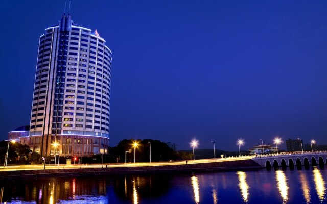 Hongyi Hotel Wuhan University