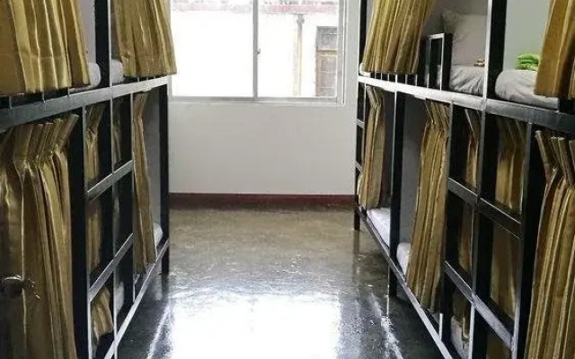 仰光登巴国际连锁客栈(Dengba Hostel Yangon)