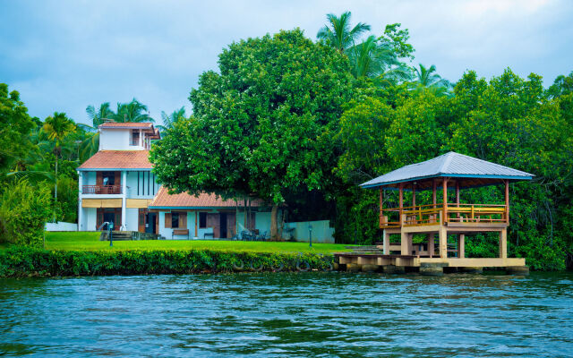 Okvin River Villa