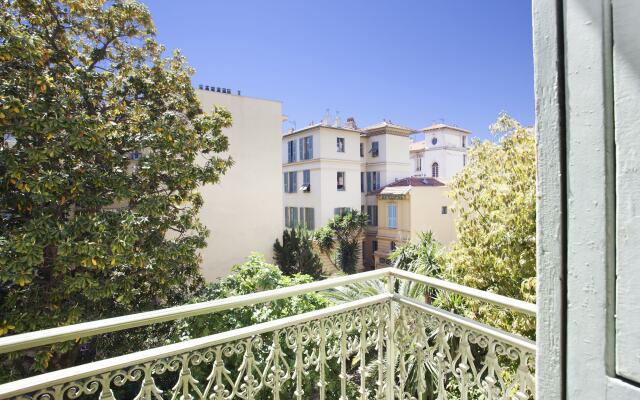 Appart Hotel Odalys City Nice Le Palais Rossini
