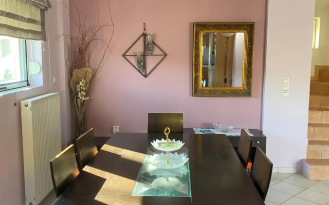 Sofia's Seaview House