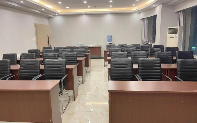 GreenTree Hotel (Shenyang Shengjing Hospital Huaxiang Campus)