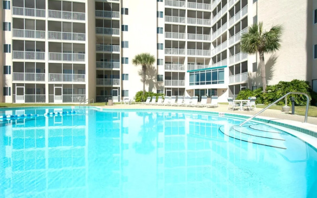 Holiday Surf And Racquet Club 216