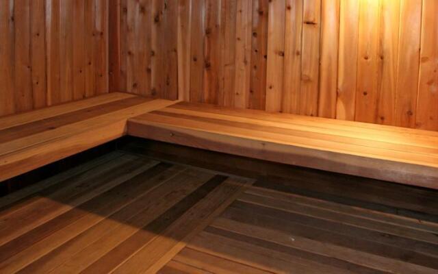 Hillside Hideaway by Stewart Mountain Lodging