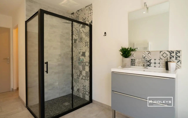 Sublime Loft de 130m² calme à Vias-Village