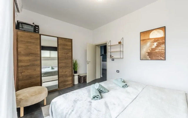 Modern Apartment With Scenic Views Earthy Vibes