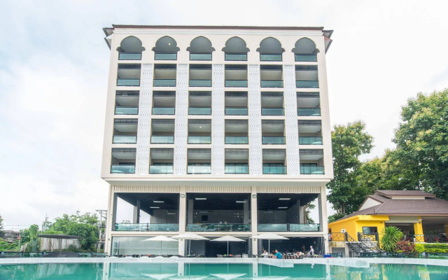 Chiangkhong Teak Garden Riverfront Onsen Hotel