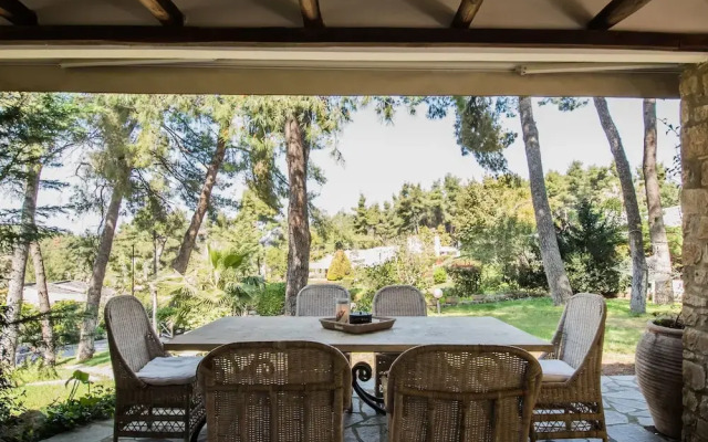 Calypso by halu! Sani Villas