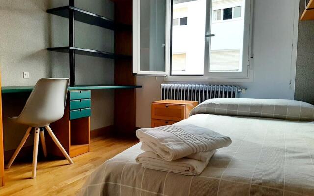Apartment With 4 Bedrooms in Soria