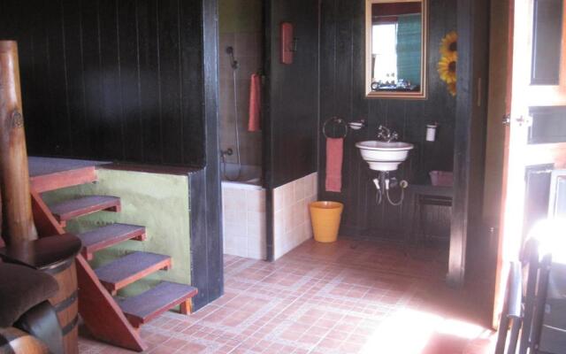 Blue Roan Country Lodge