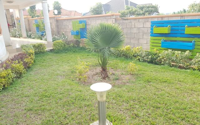 Iwacu Guesthouse