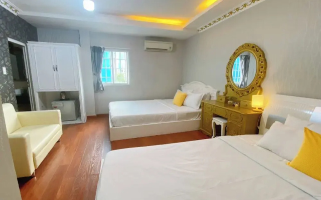 Crowne Bui Vien Hotel