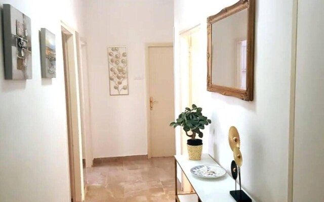 Stunning 2-bed Apartment in Zadar