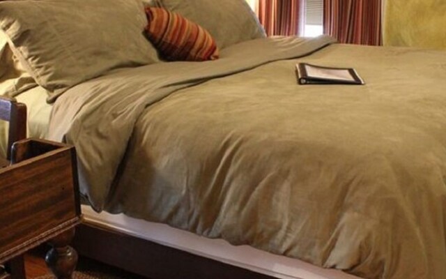 Whispering Pines Bed & Breakfast