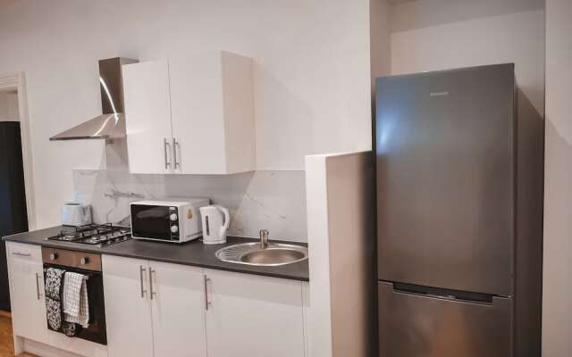 SH Apartments - Dixon Street