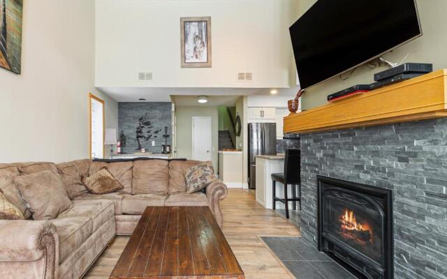 Blue Mountain, 2BR, Slopeside-Chateau Ridge
