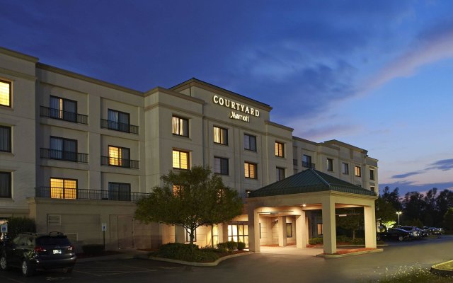 Courtyard by Marriott Buffalo Amherst/University