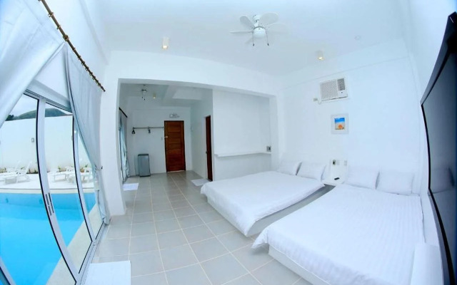 Coron Bluewave Hotel