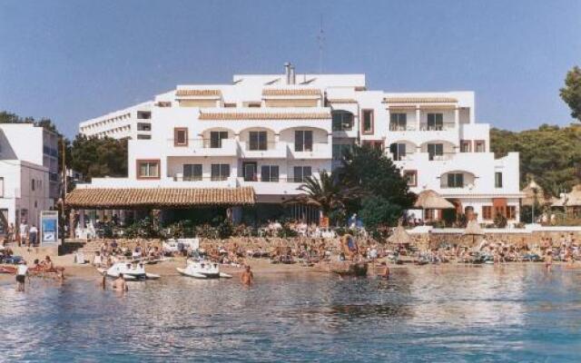 Playa Es Cana Apartments