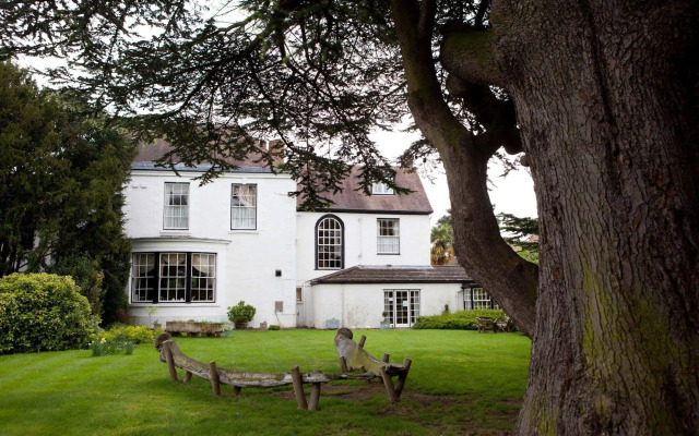 The Evesham Hotel