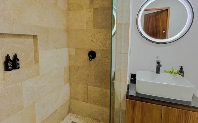 Estudio con Jacuzzi Privado NAIA B8