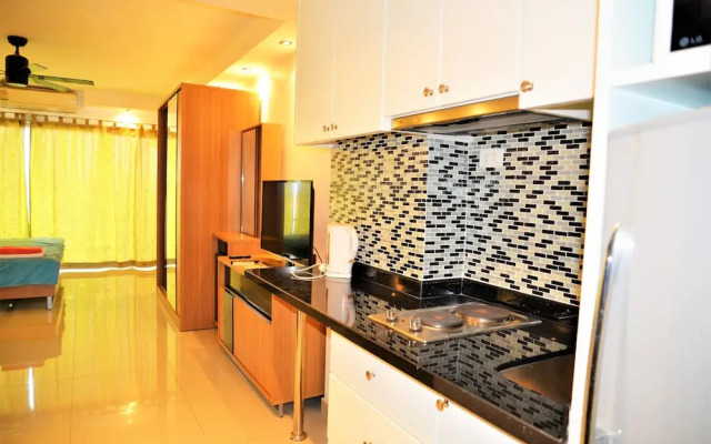 Pattaya Plaza Condotel Large Studio Apartment Sukhumvit