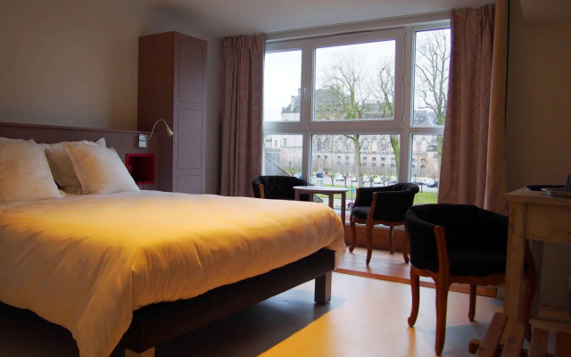 Logis Hôtel Les Pages