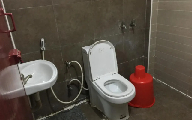 New Victory Mansion & Lodging by OYO Rooms