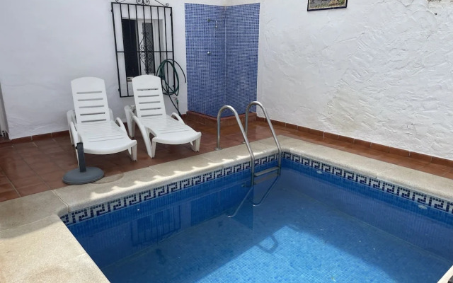 Casa Paquita con Piscina Privada en Maro By At Hom