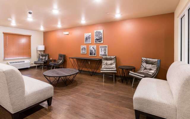 WoodSpring Suites Lafayette