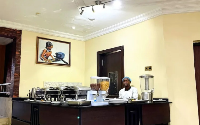 Savannah Suites & apartments