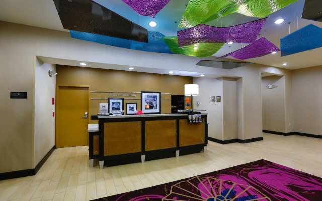 Hampton Inn & Suites Missouri City, TX